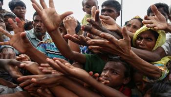 الجوع يفتك بأطفال الروهينغا اللاجئين (STR/فرانس برس)