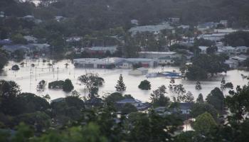 فيضانات في مدينة ليسمور الأسترالية (تويتر)
