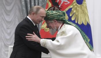 الرئيس الروسي مع المفتي الأكبر- Getty