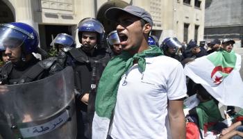 الأزمات المعيشية تغذي احتجاجات الجزائر (رياض كرامدي/فرانس برس)
