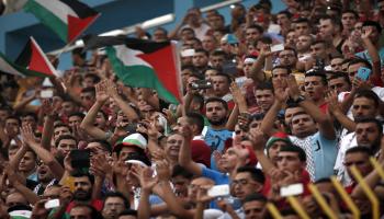 الجماهير الفلسطينية تواجه خطر عنف الأولتراس