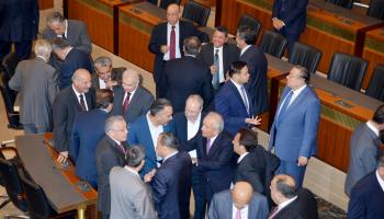 برلمان لبنان: عودة التشريع تحت ضغط التمديد