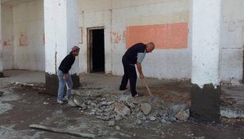 أعمال ترميم تطوعية في مدارس البصرة(فيسبوك)