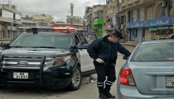 قيود التنقل متواصلة في الأردن لمكافحة كورونا (فرانس برس)