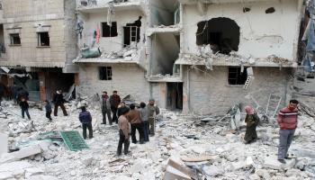 Syria raids Daash