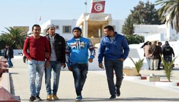 تونسيون عاطلون من العمل - تونس - مجتمع -6/11/2016