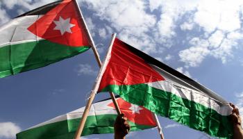 أعلام فلسطينية وأردنية - الأردن - مجتمع - 3/11/2016