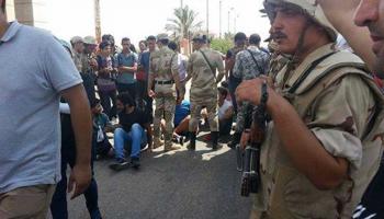 الجيش المصري يمنع قافلة غذائية2