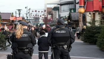 تكثيف دوريات الشرطة في برلين (بيرند سيثن/فرانس برس)