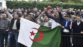 الجزائر-سياسة