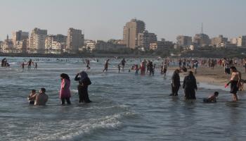 شاطئ في بيروت(كافي كاظمي/Getty)