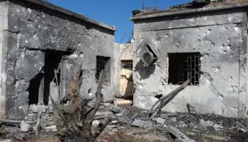 آثار قصف مستشفى الوحدة في درنة (هيومن رايتس ووتش)
