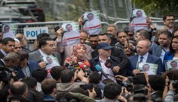 تركيا/وقفة لصحافيين في إسطنبول تضامناً مع جمال خاشقجي/كريس ماكغراث/Getty