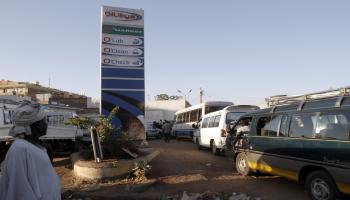 محطة وقود في السودان/ أشرف شاذلي/ فرانس برس