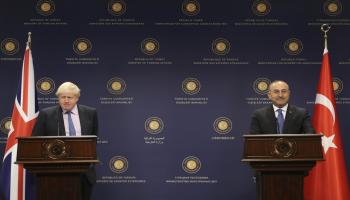 وزيرا خارجية تركيا وبريطانيا-اقتصاد-27-9-2016(فاتح أكتاس/الأناضول)