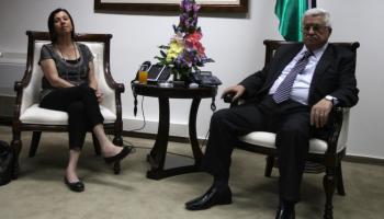 محمود عباس ملتقيا زعيمة ميرتس في رام الله 