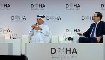 وزيرا المالية القطري والأميركي في منتدى الدوحة (تويتر)