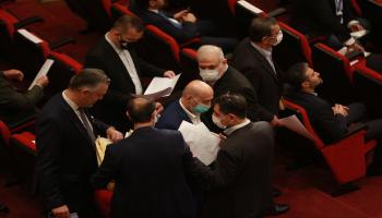النواب في جلسة "الأونيسكو" اليوم (حسين بيضون/العربي الجديد)