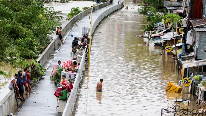 1229599904 - إعصار فامكو يقتل 39 شخصاً في الفيليبين وسط آثار دمار شديد