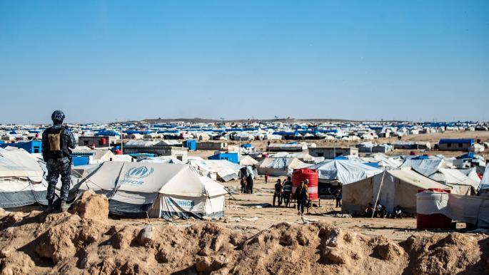 عشرات العائلات العراقیة تصل إلى الموصل قادمة من مخیم الهول السوری