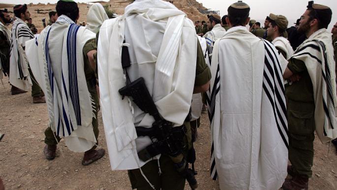 "شبيبة التلال" مجموعات شبابية يهودية تهاجم الفلسطينيين وتسلب أراضيهم 1247997882