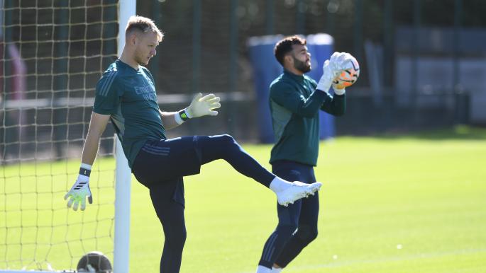 The Father of Arsenal Goalkeeper Fires Back at Former Liverpool Star with Strong Words