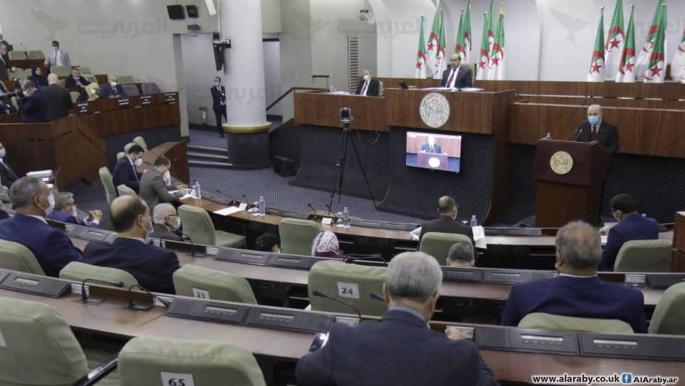 2 12 - البرلمان الجزائري يمرر موازنة 2021 بعجز 22 مليار دولار