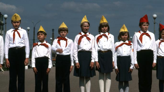 منظمة الرواد الروسية: تعليم الأطفال حب الوطن على الطريقة السوفييتية
