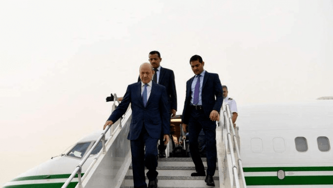 رئيس مجلس القيادة الرئاسي اليمني يعود إلى عدن بعد جولة إقليمية