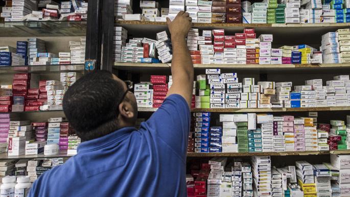 التعويم ينعش السوق السوداء للأدوية في مصر