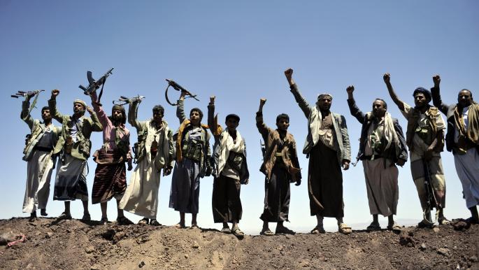 بايدن: ندرس إعادة تصنيف الحوثيين جماعة إرهابية