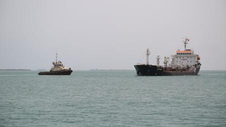 سفن عند سواحل محافظة الحديدة اليمنية (فرانس برس)