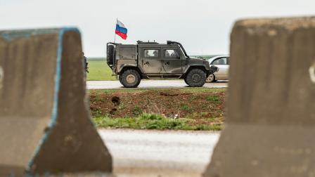 عربة عسكرية روسية (دليل سليمان/ فرانس برس)
