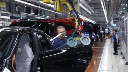 مصنع سيارات بي إم دبليو في ألمانيا (فرانس برس)