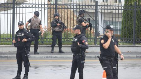 عناصر من الشرطة التركية في محيط وزارة الداخلية في أنقرة، 1 أكتوبر 2023 (Getty)