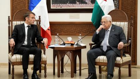 ماكرون يلتقي الرئيس محمود عباس في رام الله، 24 أكتوبر 2023 (Getty)