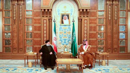 محمد بن سلمان وإبراهيم رئيسي في الرياض، 11 نوفمبر 2023 (Getty)