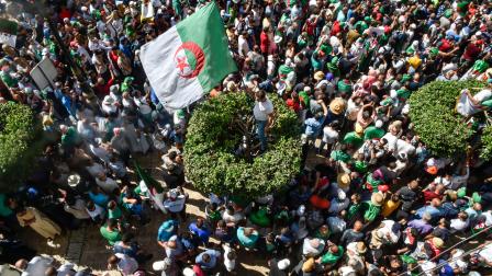 (جانب من الاحتجاجات في الجزائر عام 2019، Getty)