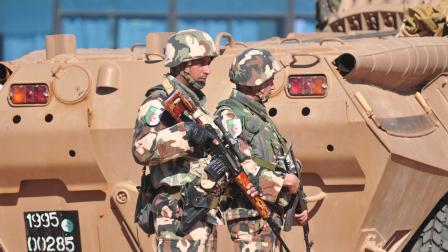 الجيش الجزائري يعزز قواته على حدود مالي والنيجر (العربي الجديد)