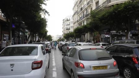 السلطات الجزائرية تسعى للحد من الفوضى المرورية وحوادث السير (العربي الجديد)