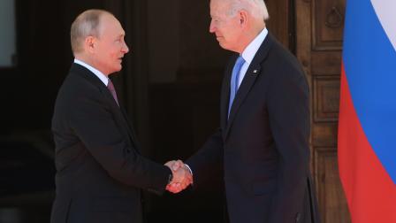 أول لقاء مباشر بين الرئيسين الأميركي، بايدن، والروسي بوتين بجنيف في يونيو الماضي (Getty)