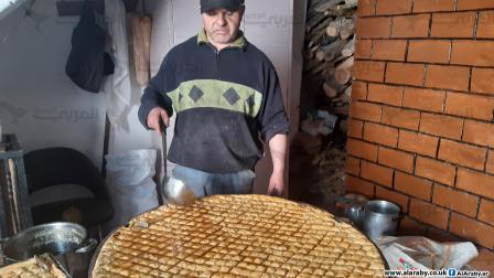 تجهيز حلويات عيد الفطر في تونس (العربي الجديد)