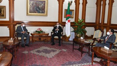 الرئيس الجزائري خلال استقباله رئيس جبهة المستقبل (فيسبوك)