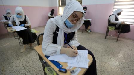 تلاميذ عراقيون وامتحانات في العراق (مرتضى السوداني/ الأناضول)