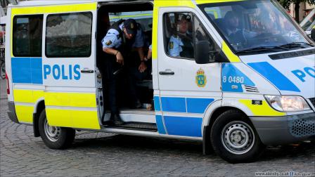 الشرطة السويدية في مواجهة يومية مع العصابات (العربي الجديد)