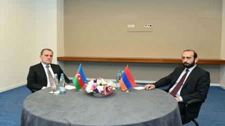 وزيرا خارجية أرمينيا وأذربيجان 