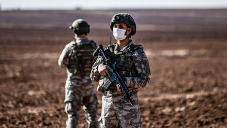 جنديان تركيان في ريف الحسكة، ديسمبر 2020 (دليل سليمان/فرانس برس)