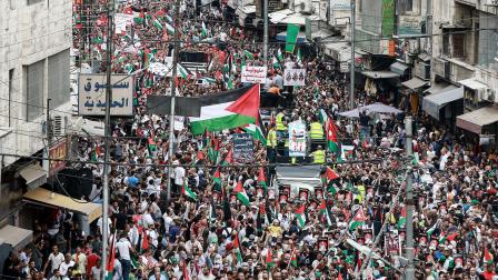 مظاهرات في عمّان دعماً لغزة، 27 الشهر الماضي (Getty)