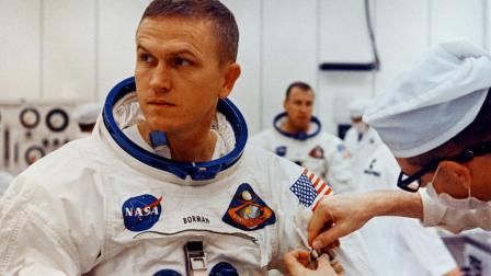 رائد الفضاء الأميركي فرانك بورمان / إكس