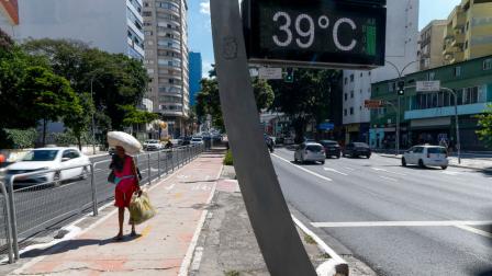 موجة حر في البرازيل في مارس 2024 (ميغيل شينكاريول/ فرانس برس)